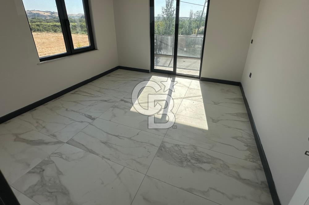 Çanakkale Lapseki Emek Tatil'de Ultra Lüks Havuzlu 6+1 Villa