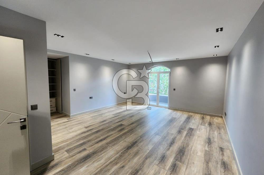 Silivri Star Life Sitesi 700 M2 Havuzlu Müstakil Villa
