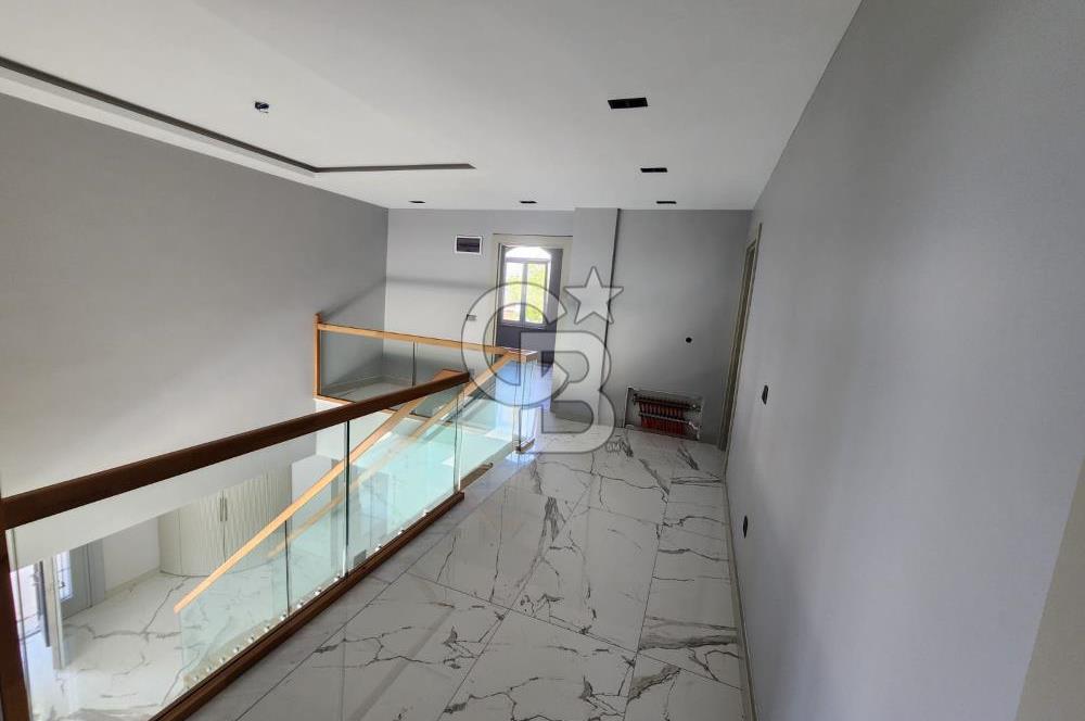 Silivri Star Life Sitesi 700 M2 Havuzlu Müstakil Villa
