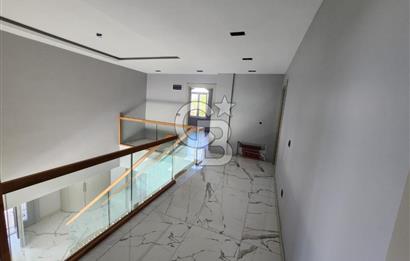 Silivri Star Life Sitesi 700 M2 Havuzlu Müstakil Villa