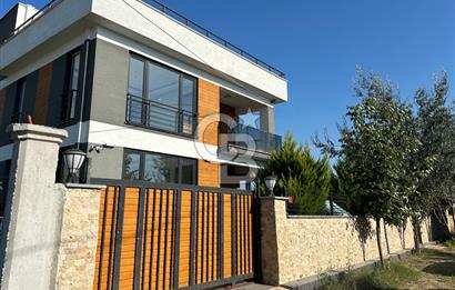 Çanakkale Lapseki Emek Tatil'de Ultra Lüks Havuzlu 6+1 Villa