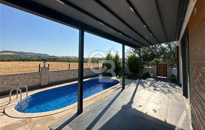 Çanakkale Lapseki Emek Tatil'de Ultra Lüks Havuzlu 6+1 Villa
