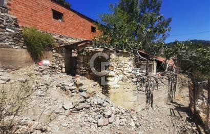 YAMANLAR KÖY İÇERİSİNDE DENİZ MANZARALI ARSA