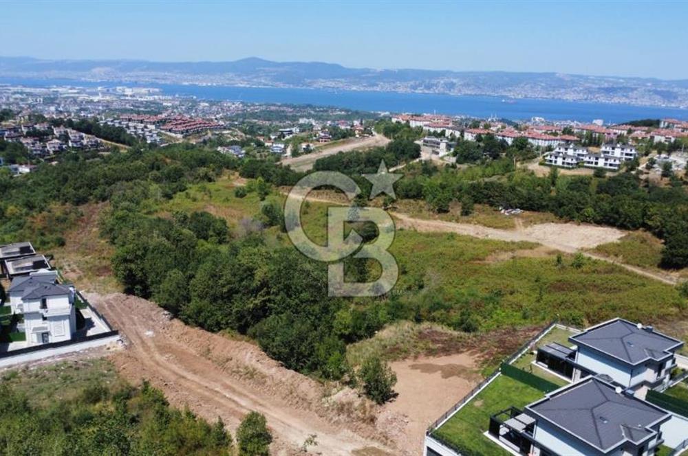 BAŞİSKELE BAHÇECİK'TE %20 İMARLI 1210 M² DENİZ MANZARALI ARSA
