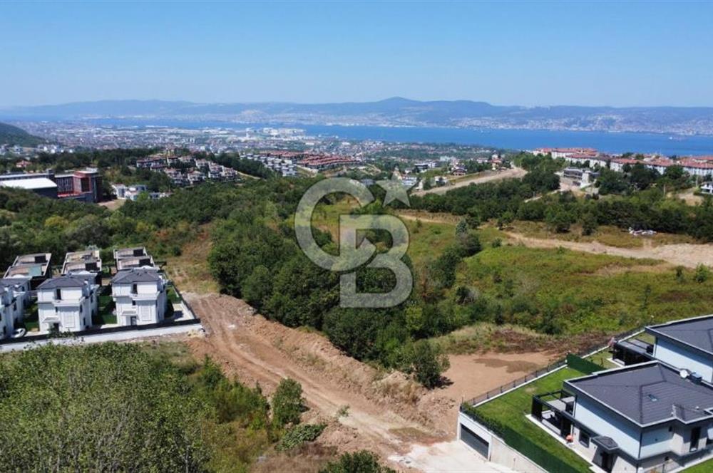 BAŞİSKELE BAHÇECİK'TE %20 İMARLI 1210 M² DENİZ MANZARALI ARSA