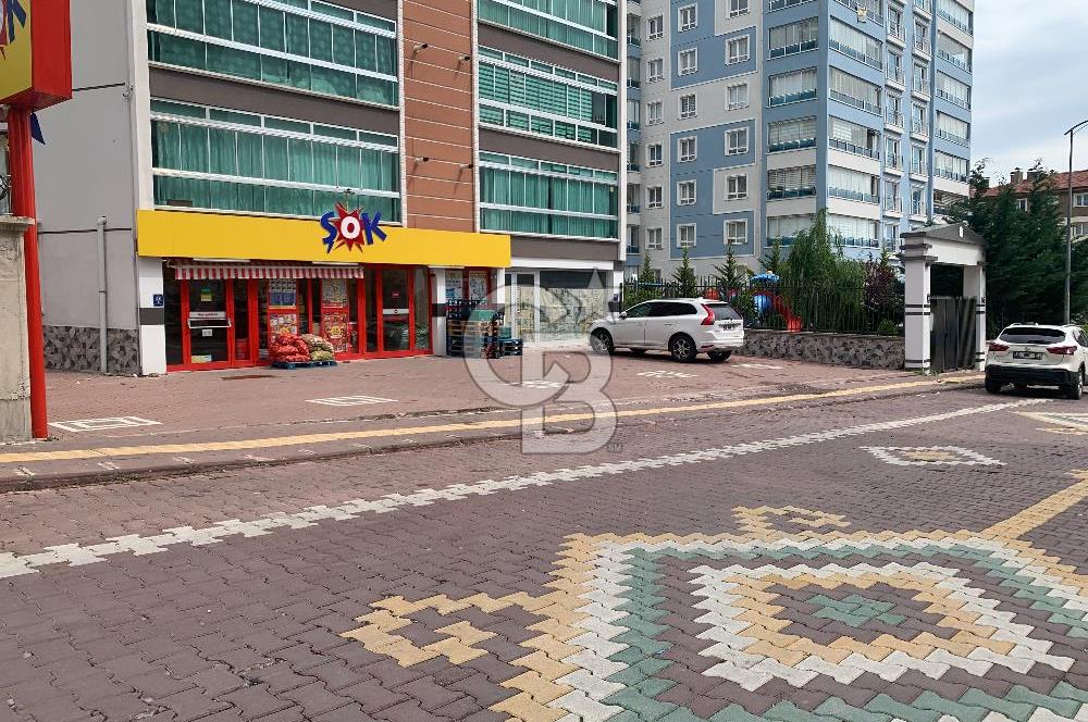 PURSAKLAR MERKEZDE DEPOLU SATILIK MAĞAZA