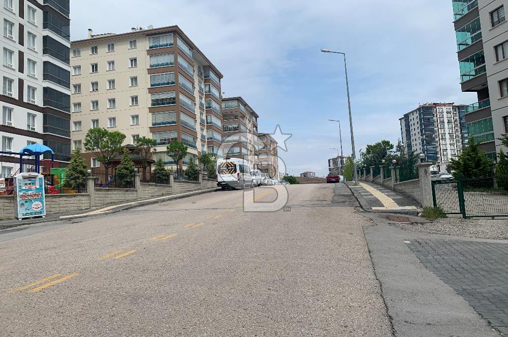 PURSAKLAR MERKEZDE DEPOLU SATILIK MAĞAZA