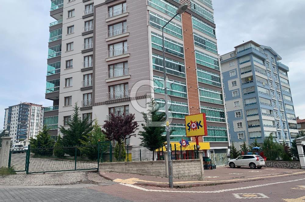 PURSAKLAR MERKEZDE DEPOLU SATILIK MAĞAZA