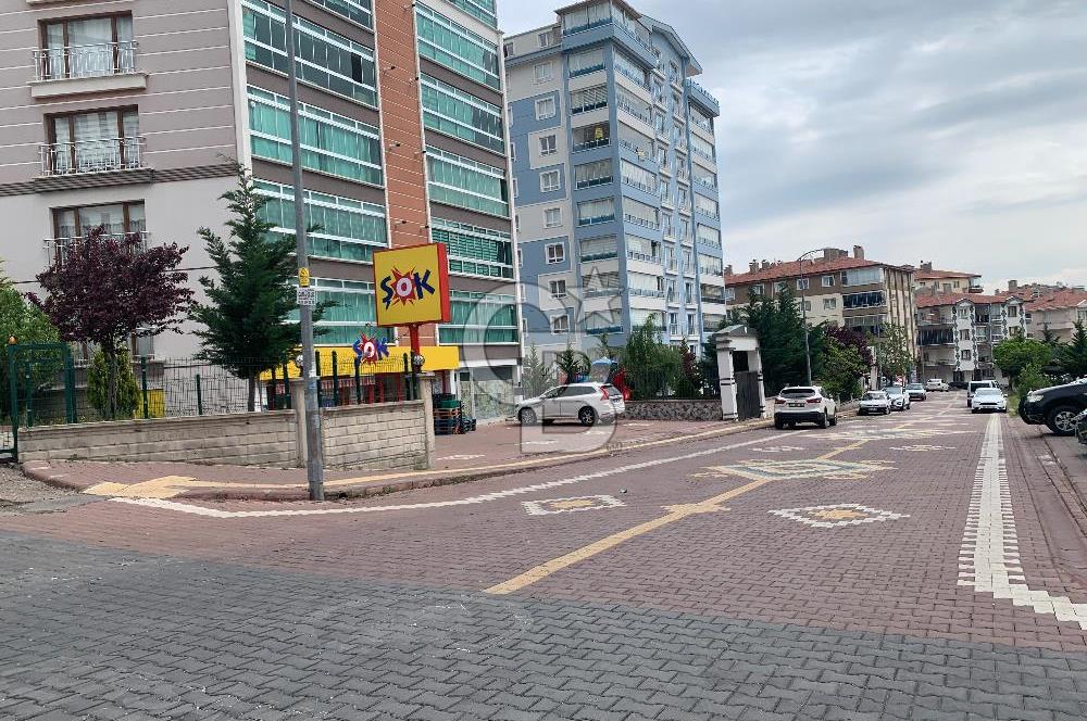 PURSAKLAR MERKEZDE DEPOLU SATILIK MAĞAZA