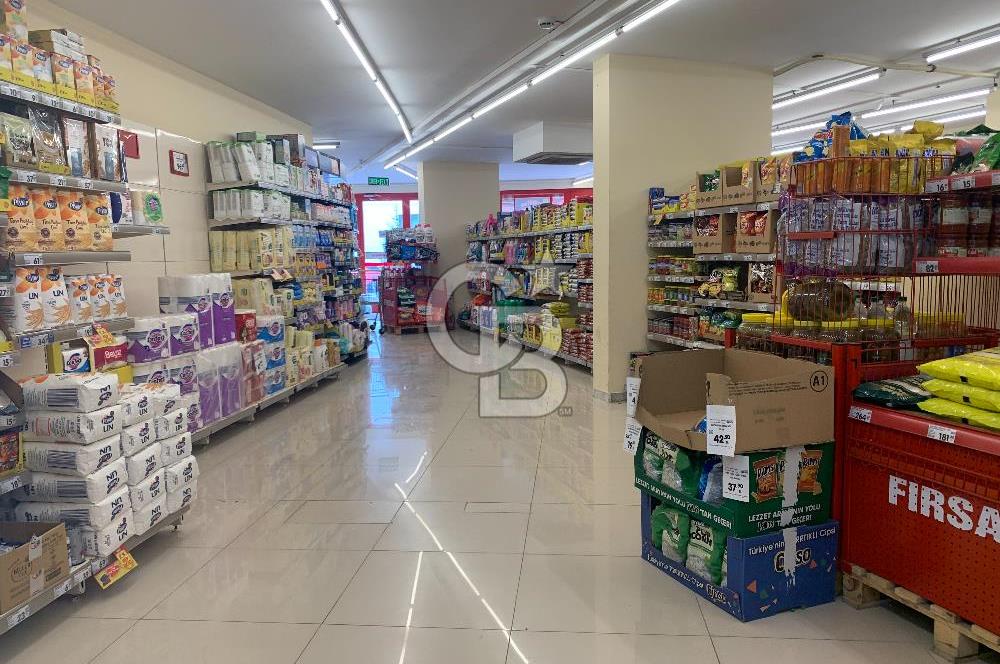 PURSAKLAR MERKEZDE DEPOLU SATILIK MAĞAZA