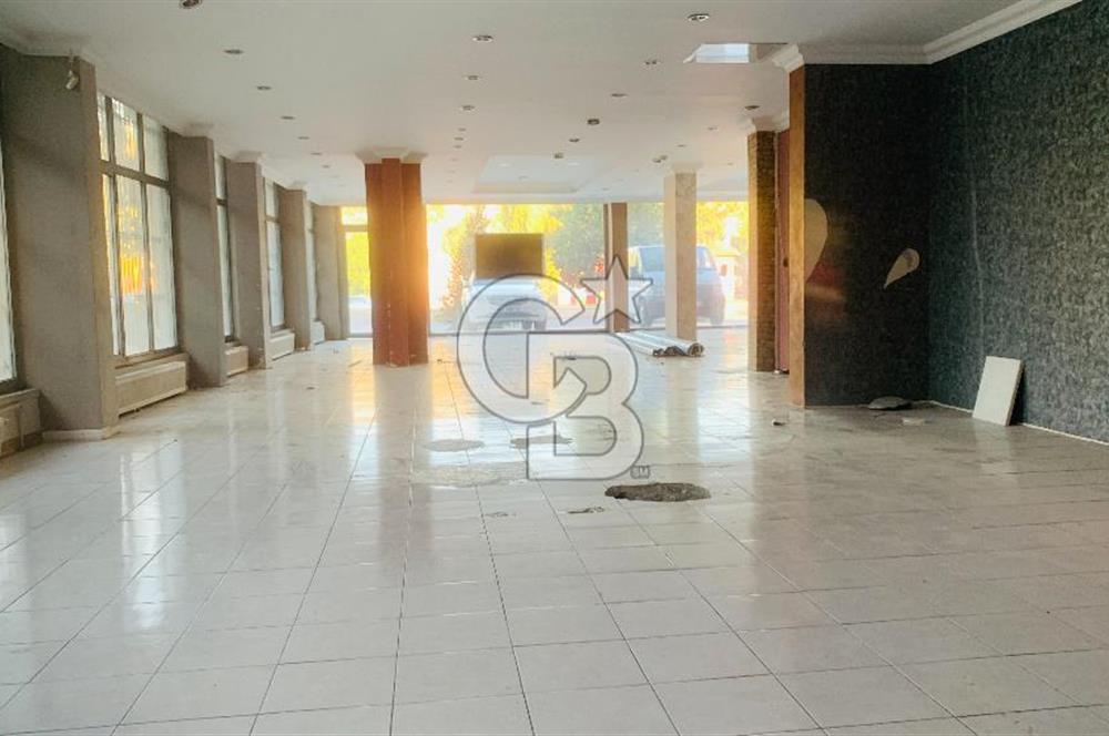 İRFAN BAŞTUĞ CADDESİ ÜZERİNDE CADDEYE CEPHE SATILIK MAĞAZA
