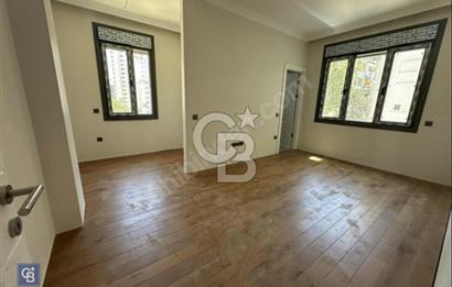 CADDEBOSTAN BAĞDAT CAD.3.BİNA GÖZTEPE PARKI KARŞISI KİRALIK 3+1