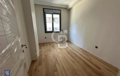 CADDEBOSTAN BAĞDAT CAD.3.BİNA GÖZTEPE PARKI KARŞISI KİRALIK 3+1