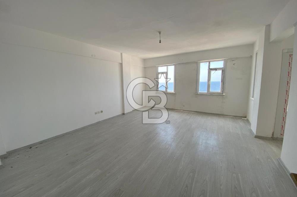 ESENKÖY PAPAZ MEVKİİ DE DENİZ MANZARALI ÇATIDUBLEKS FIRSAT DAİRE