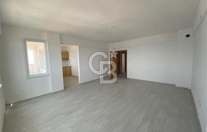 ESENKÖY PAPAZ MEVKİİ DE DENİZ MANZARALI ÇATIDUBLEKS FIRSAT DAİRE
