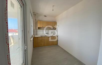 ESENKÖY PAPAZ MEVKİİ DE DENİZ MANZARALI ÇATIDUBLEKS FIRSAT DAİRE