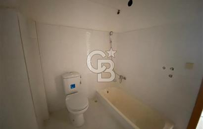 ESENKÖY PAPAZ MEVKİİ DE DENİZ MANZARALI ÇATIDUBLEKS FIRSAT DAİRE