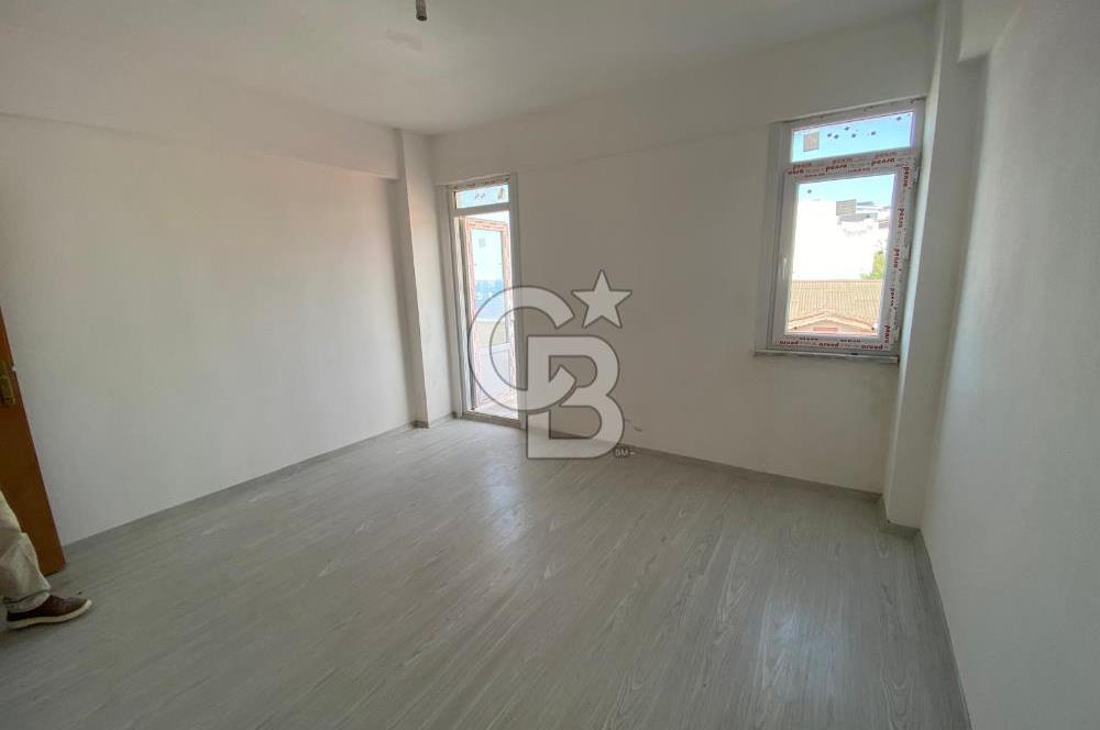 ESENKÖY PAPAZ MEVKİİ DE DENİZ MANZARALI ÇATIDUBLEKS FIRSAT DAİRE