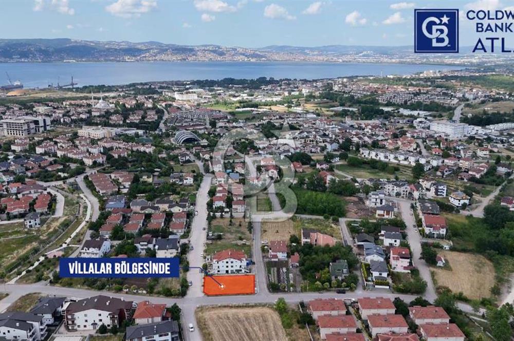 BAŞİSKELE YENİKÖY'DESATILIK 3 TARAFI YOL İMARLI ARSA