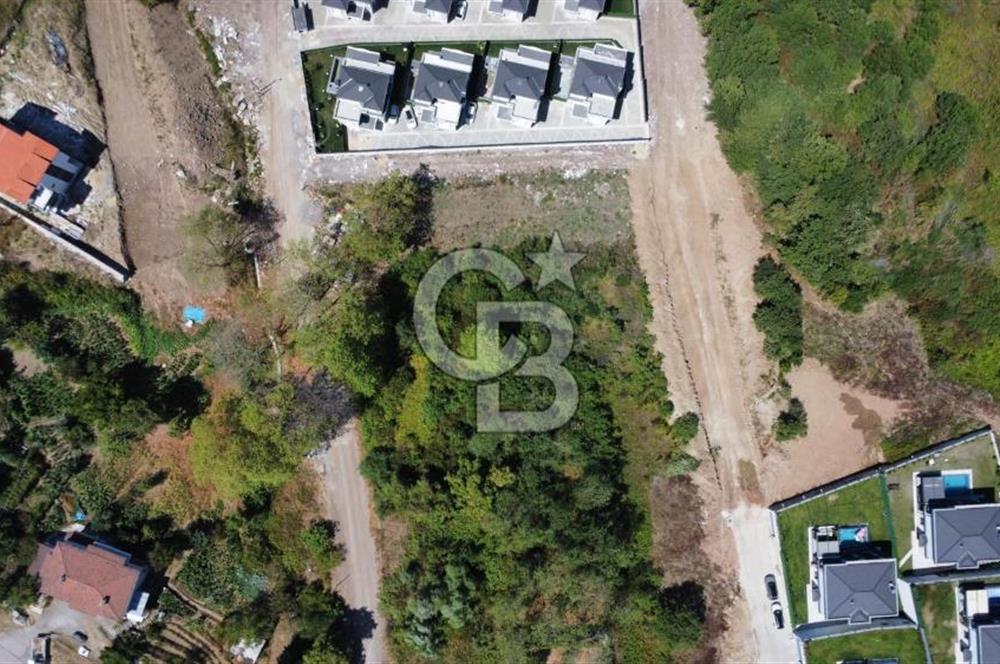 BAŞİSKELE BAHÇECİK'TE %20 İMARLI 1210 M² DENİZ MANZARALI ARSA