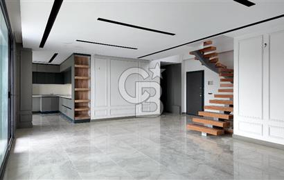 Kuşadası Soğucak ta Projeden Satılık 5+1 Villa