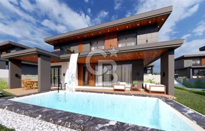 Kuşadası Soğucak ta Projeden Satılık 5+1 Villa