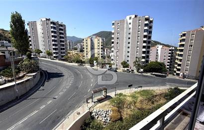İzmir Narlıdere Maltepe Sit. Deniz Manzaralı Ara Kat 3+1 Daire
