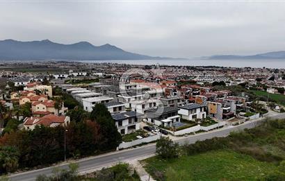 Kuşadası Soğucak ta Projeden Satılık 5+1 Villa