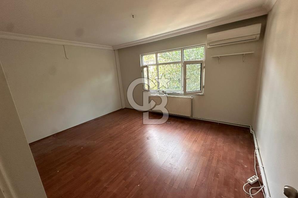 İSTİNYE'DE DENİZE 200 METRE MESAFEDE 1+1 SATILIK DAİRE