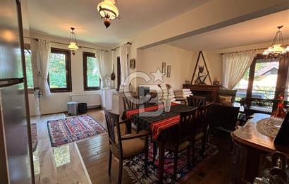 Huzur Dolu Bir Yaşam: Ortak Havuzlu, Güvenlikli 4+1 Aile Sitesi