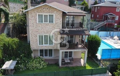 DEĞİRMENDERE'DE DENİZ MANZARALI SATILIK MÜSTAKİL TRİPLEKS VİLLA