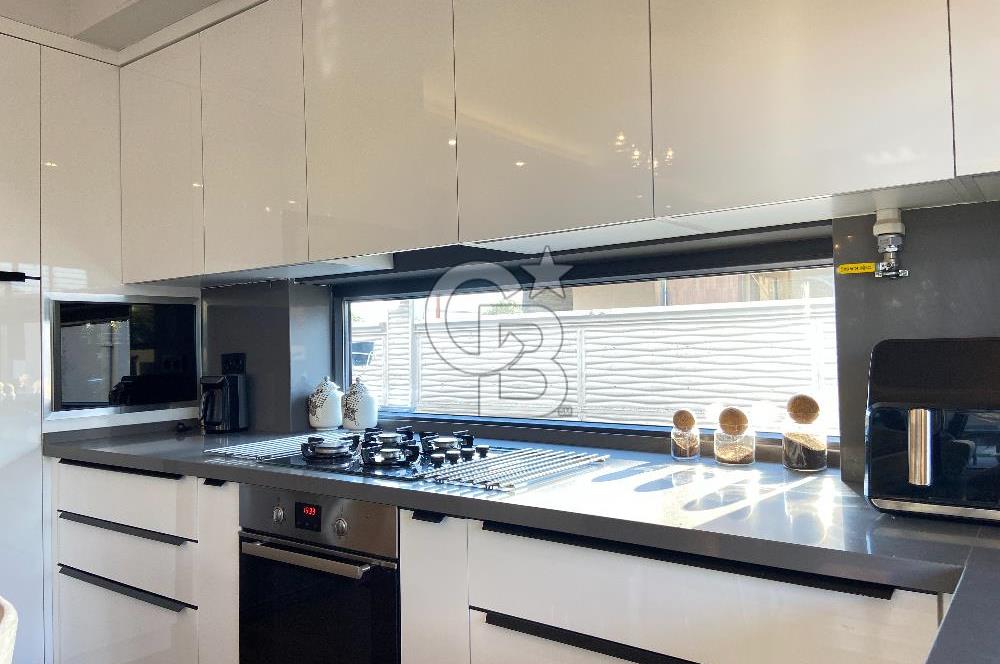 Manisa Akhisar Novada Avm Yanı Satılık Havuzlu Villa 