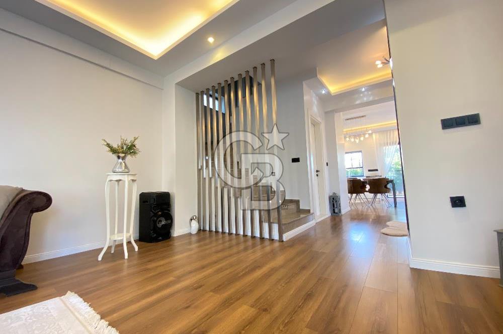 Manisa Akhisar Novada Avm Yanı Satılık Havuzlu Villa 