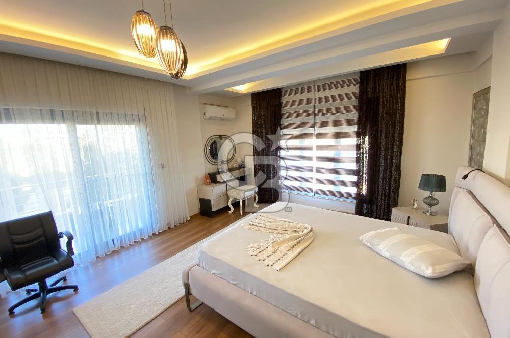 Manisa Akhisar Novada Avm Yanı Satılık Havuzlu Villa 