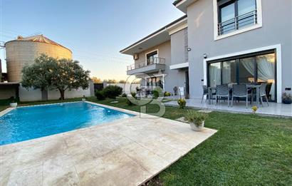 Manisa Akhisar Novada Avm Yanı Satılık Havuzlu Villa 