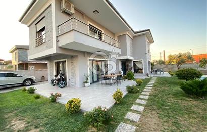 Manisa Akhisar Novada Avm Yanı Satılık Havuzlu Villa 