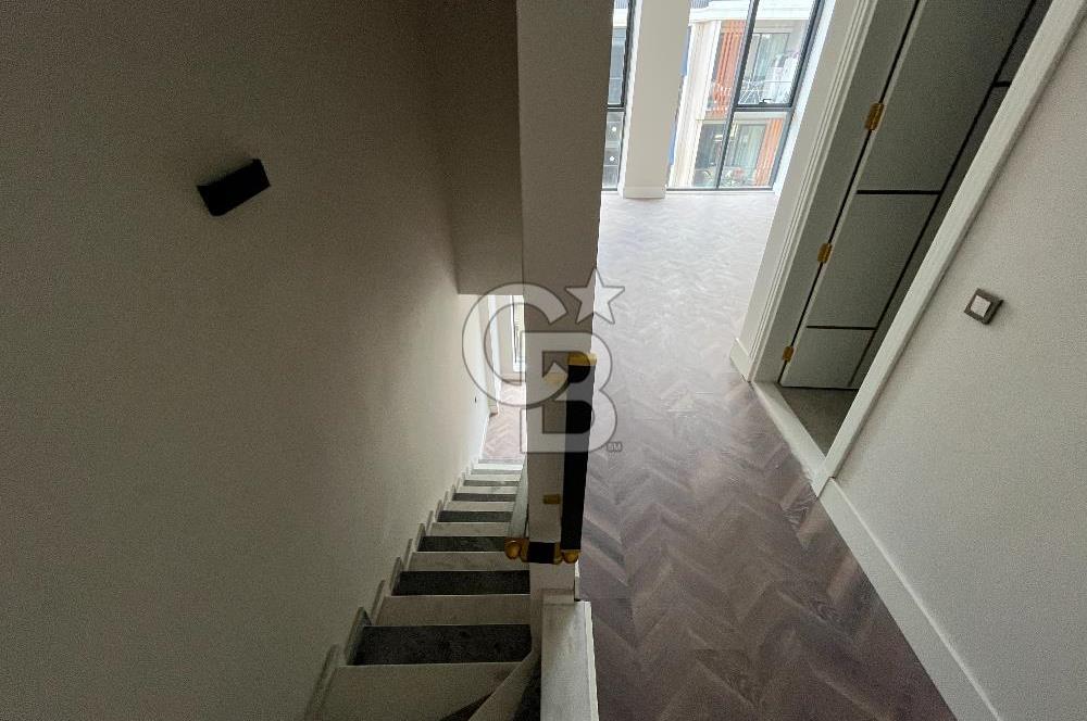 FIRSAT! ZERAY ESİL'DE SATILIK 1+1 ÇATI DUBLEKS DAİRE