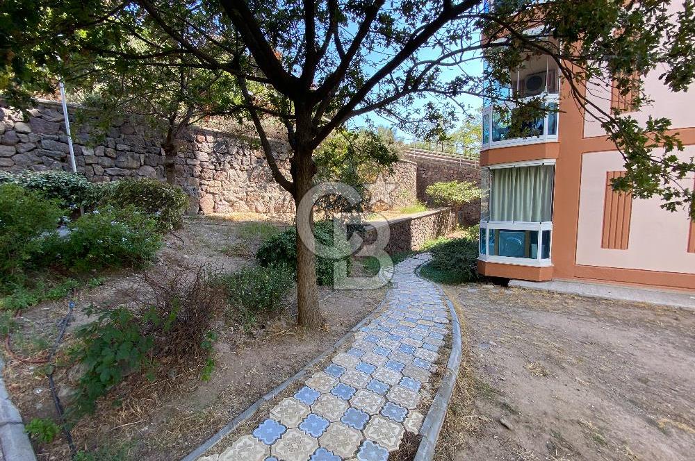  Karşıyaka Yüksek Vadi Sitesinde Satılık 25043 adada Arakat 3+1