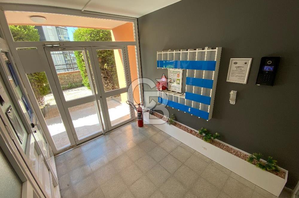  Karşıyaka Yüksek Vadi Sitesinde Satılık 25043 adada Arakat 3+1
