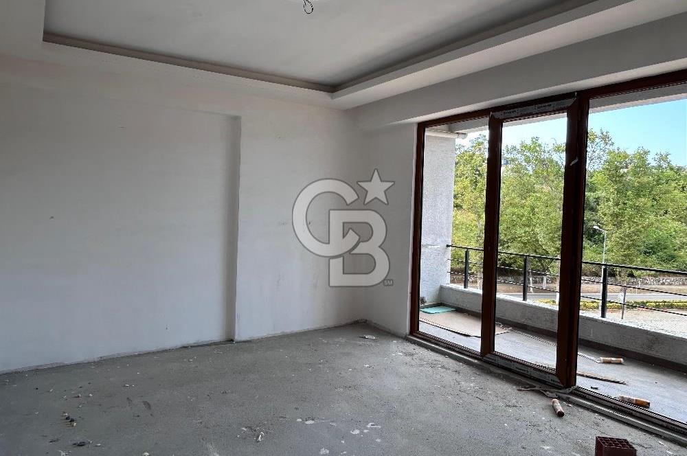 YALOVA KADIKÖY ANA CADDE ÜZERİ SATILIK 2+1 DAİRE!. Merkezi Konum
