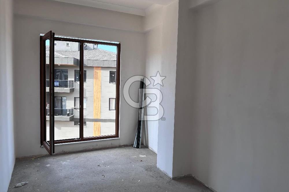 YALOVA KADIKÖY ANA CADDE ÜZERİ SATILIK 2+1 DAİRE!. Merkezi Konum