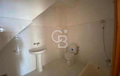 ESENKÖY PAPAZ MEVKİİ DE DENİZ MANZARALI ÇATIDUBLEKS FIRSAT DAİRE