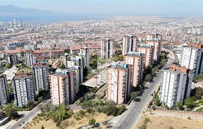  Karşıyaka Yüksek Vadi Sitesinde Satılık 25043 adada Arakat 3+1