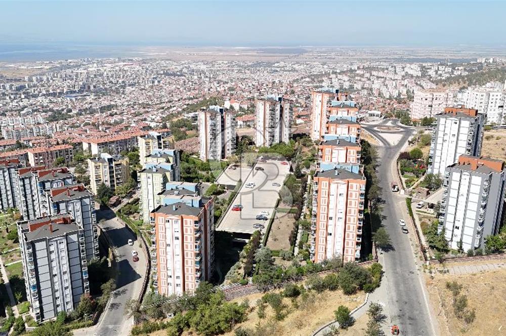  Karşıyaka Yüksek Vadi Sitesinde Satılık 25043 adada Arakat 3+1