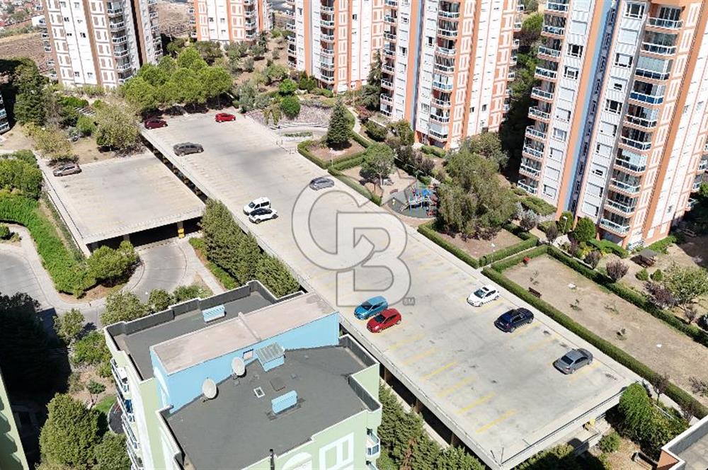  Karşıyaka Yüksek Vadi Sitesinde Satılık 25043 adada Arakat 3+1
