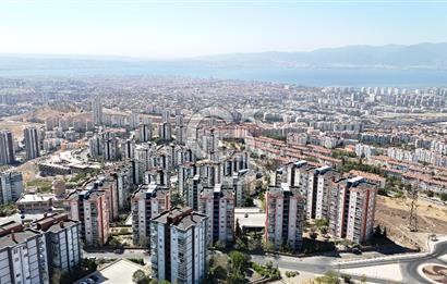  Karşıyaka Yüksek Vadi Sitesinde Satılık 25043 adada Arakat 3+1