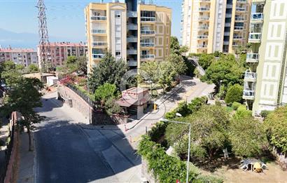  Karşıyaka Yüksek Vadi Sitesinde Satılık 25043 adada Arakat 3+1