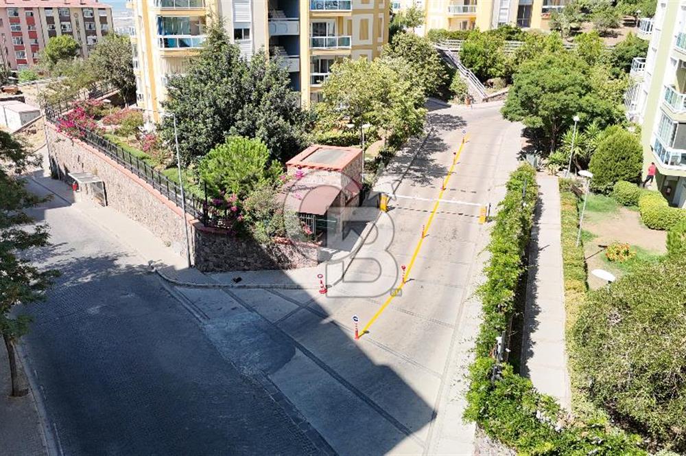  Karşıyaka Yüksek Vadi Sitesinde Satılık 25043 adada Arakat 3+1