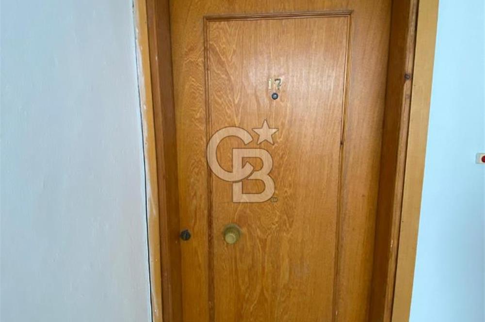 ESENKÖY PAPAZ MEVKİİ DE DENİZ MANZARALI ÇATI DUBLEKS DAİRE