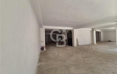 ÇEKMEKÖY ÇAVUŞBAŞI CADDESİ 210 M2 DEPOLU SATILIK DÜKKAN